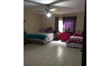 VENDO 1700 mts2 Casa en POTRERILLOS
