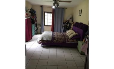 VENDO 1700 mts2 Casa en POTRERILLOS