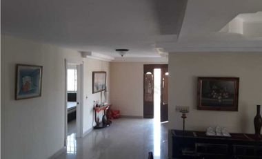 ALQUILER CASA 368M2 5 RECMARAS EN LAS CUMBRES KAF