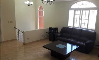 ALQUILER CASA 368M2 5 RECMARAS EN LAS CUMBRES KAF