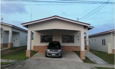 ALQUILO CASA EN ARRAIJAN CERRO SILVESTRE COLINAS DEL OESTE 3R