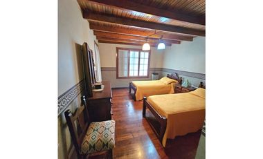 CHALET 4 AMB, GGE P/2 AUTOS Y GRAN PARQUE *RETASADO*