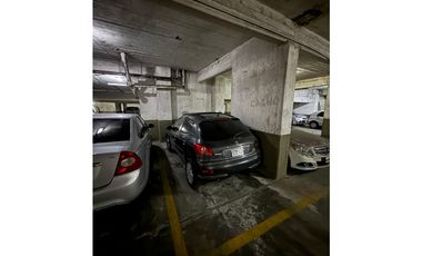 ALQUILER COCHERA FIJA CUBIERTA POR RAMPA LA PERLA