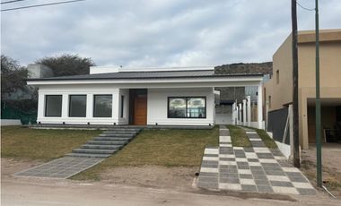 SE VENDE CASA DE ALTA CALIDAD A ESTRENAR 3 DORMITORIOS EN EL DORADO 2