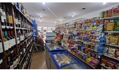 VENTA / LOCAL A LA CALLE A METROS DEL MAR / MAR DEL PLATA