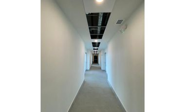 Oficina comercial 351 mts Central Toreo