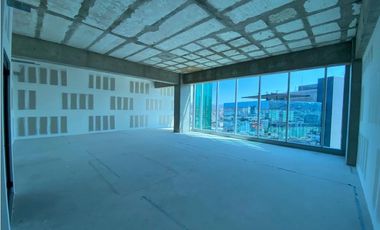 Oficina comercial 351 mts Central Toreo