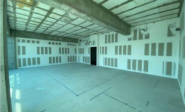Oficina comercial 351 mts Central Toreo