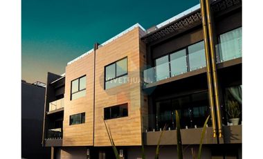 Venta TownHouse Uptown