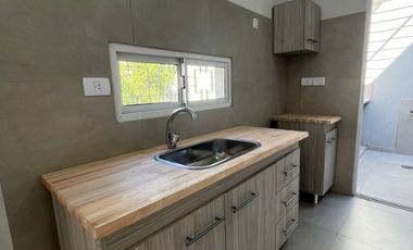 Casa PH en venta en Moron Sur