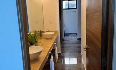 Penthouse de lujo frente al mar en Uaymitun