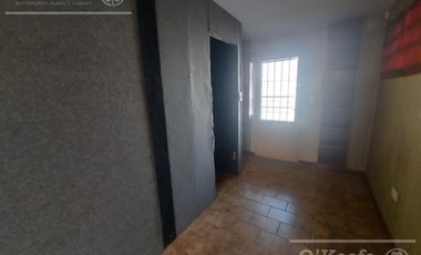 Casa en venta de 3 ambientes en Quilmes.