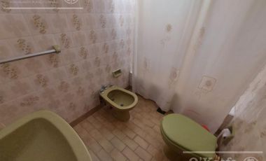 Casa en venta de 3 ambientes en Quilmes.