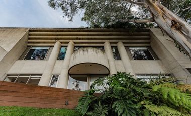 ESPECTACULAR CASA EN VENTA A 2 MINS DE BOSQUES DE LAS LOMAS