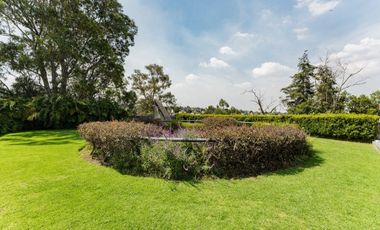 ESPECTACULAR CASA EN VENTA A 2 MINS DE BOSQUES DE LAS LOMAS