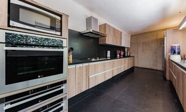 ESPECTACULAR CASA EN VENTA A 2 MINS DE BOSQUES DE LAS LOMAS