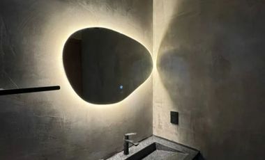 SOLARES TE ESPERA