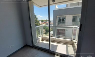 Departamento 3 ambientes en venta en  Quilmes Oeste - APTO CREDITO