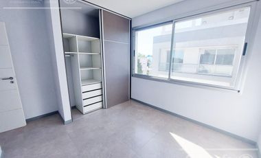 Departamento 3 ambientes en venta en  Quilmes Oeste - APTO CREDITO
