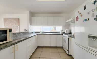 Penthouse totalmente amoblado y equipado por US$180,000