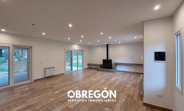 CASA EN VENTA EN BARRIO ALAMOS PINAMAR A ESTRENAR