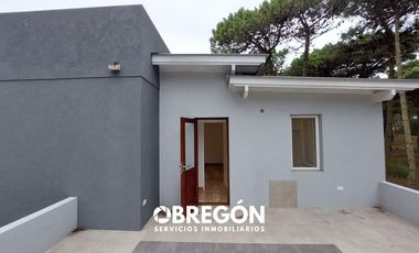 CASA EN VENTA EN BARRIO ALAMOS PINAMAR A ESTRENAR