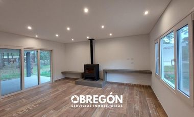 CASA EN VENTA EN BARRIO ALAMOS PINAMAR A ESTRENAR