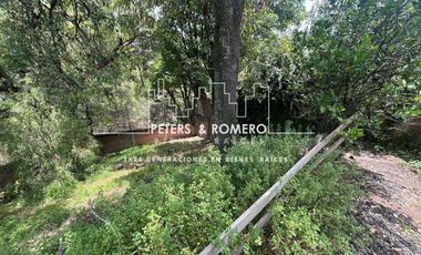 Casa con Dos Edificios como Inversion en Venta en Lomas de Chapultepec