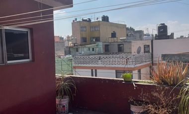 Casa muy amplia en Playa Hornitos