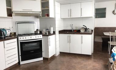 VENTA de lindo Duplex en Monterrico- Surco