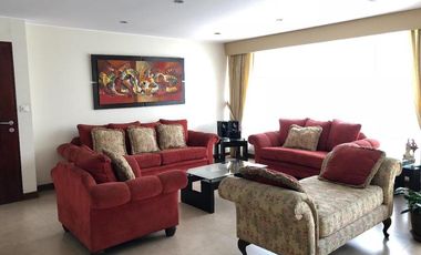 VENTA de lindo Duplex en Monterrico- Surco