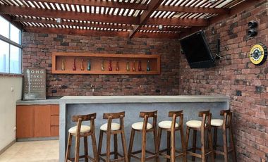 VENTA de lindo Duplex en Monterrico- Surco