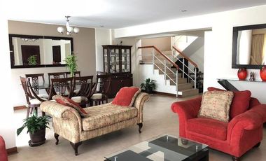 VENTA de lindo Duplex en Monterrico- Surco