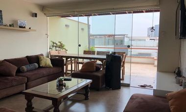 VENTA de lindo Duplex en Monterrico- Surco