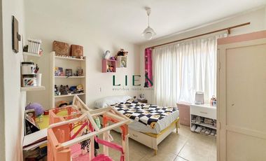 Casa en Magdalena límite con San Isidro | 4 pisos | Remodelada | Sin Cochera