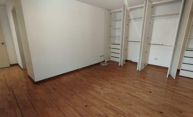 Departamento en 2° piso en exclente zona cerca parque - Surco