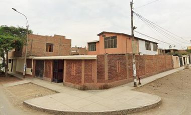 Casa de dos pisos cerca a parques en Carabayllo