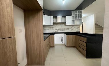 CASA EN RENTA EN PRIVADA MONTENOVA CUMBRES