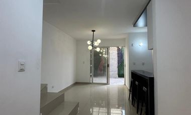 CASA EN RENTA EN PRIVADA MONTENOVA CUMBRES