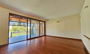 Casa en Venta en Condominio Los Bosques