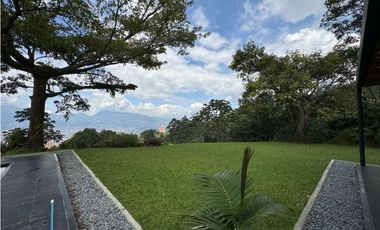 Casa campestre en venta Poblado Los Balsos