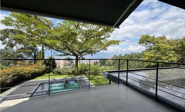 Casa campestre en venta Poblado Los Balsos