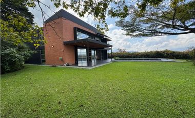 Casa campestre en venta Poblado Los Balsos