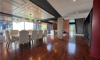 Casa campestre en venta Poblado Los Balsos