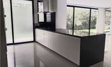 Espectacular propiedad para venta ubicada en El Poblado Palmas