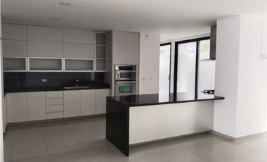 Espectacular propiedad para venta ubicada en El Poblado Palmas
