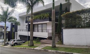 Espectacular propiedad para venta ubicada en El Poblado Palmas