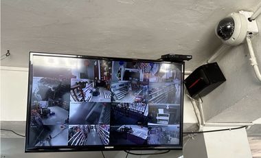 Vendo Supermercado en Copacabana a 5 cuadras del parque principal
