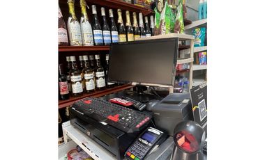 Vendo Supermercado en Copacabana a 5 cuadras del parque principal