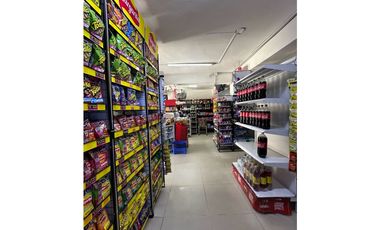 Vendo Supermercado en Copacabana a 5 cuadras del parque principal